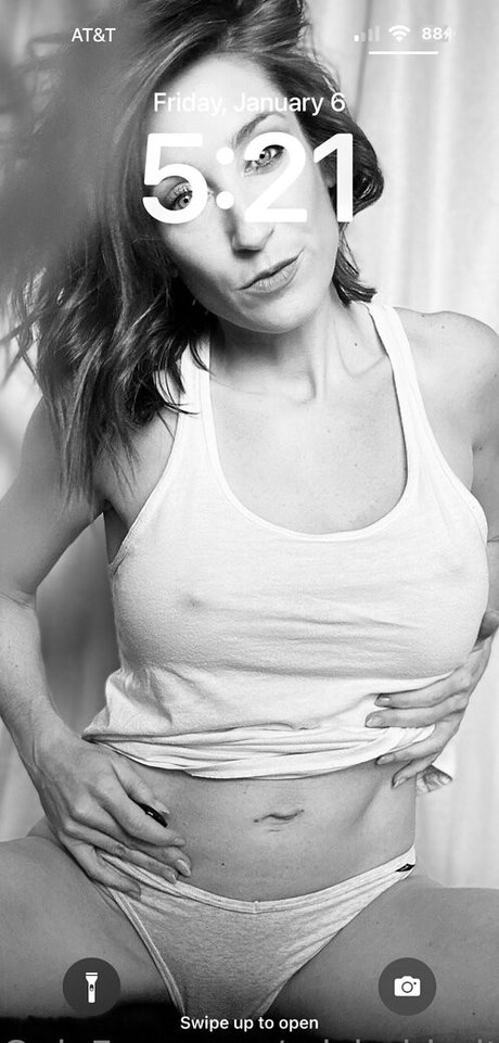 perfect shemale onlyfans free naked gallery