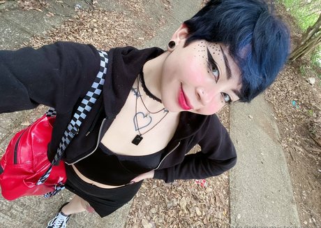 bdsmmistressroxy free star pictures