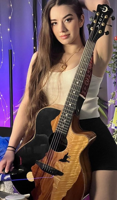 Miss Mikkaa model best pictures