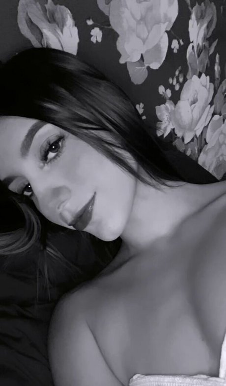 Paulina Declert sexy star gallery