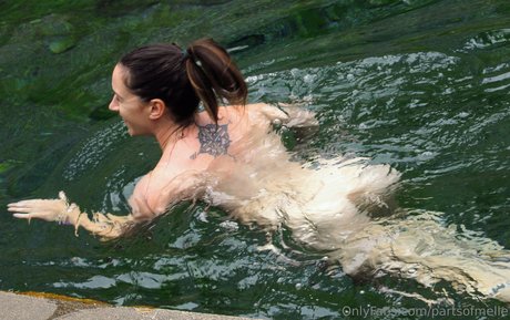 nakedaussienomad pornographic model picture