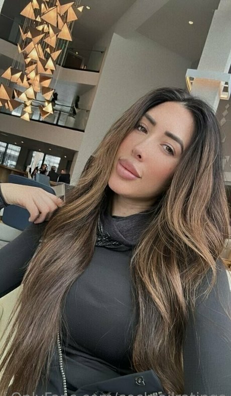 torgalore erotic actress photo