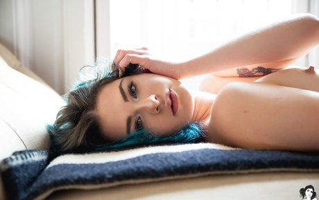 Kuroha model exclusive image