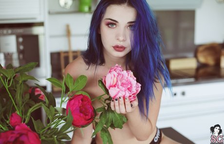 Kuroha naked star photo