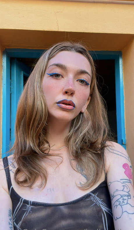 indieonline nude actress images