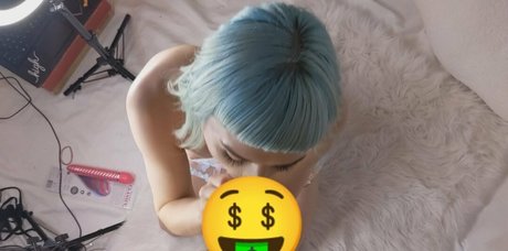 tiny asian onlyfans exclusive pic