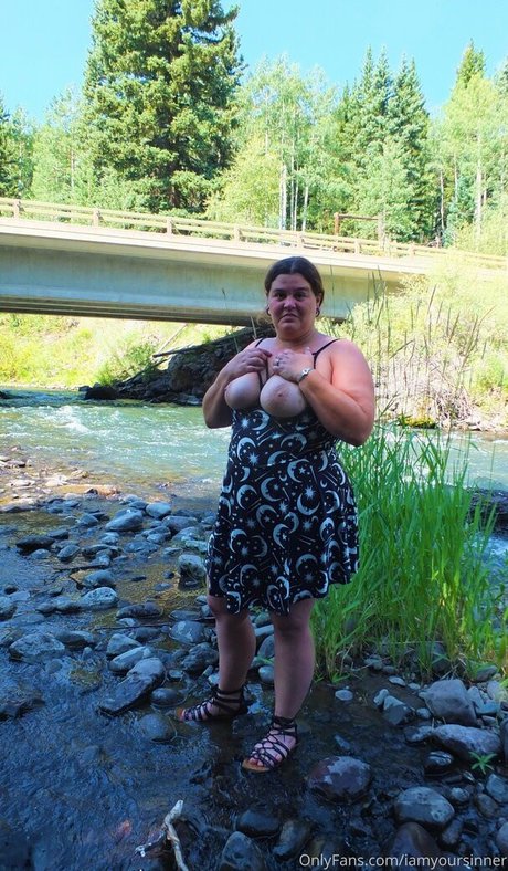 iamyoursinner sexy actress pic