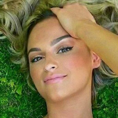 Jamie Leigh model hd image