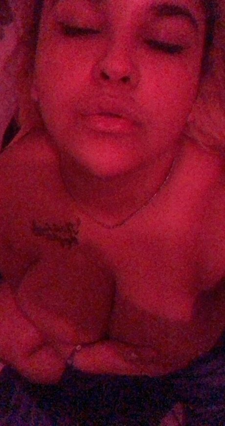 princessleishla free model pic