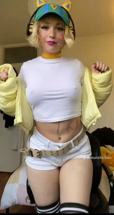 ikunzite erotic star pics