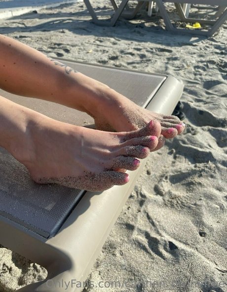 busty mom onlyfans nudes image