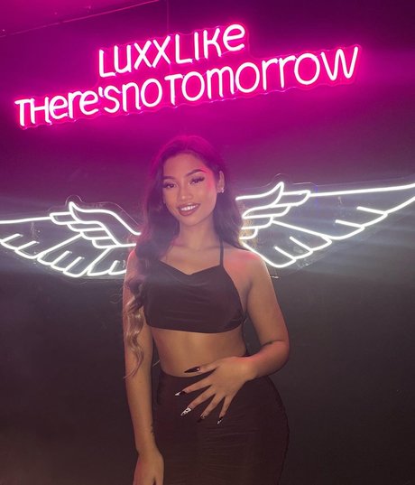 Louaira pornstar free pics