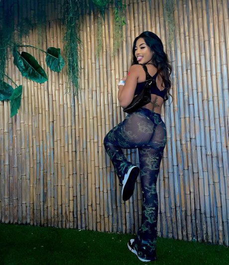 Louaira adult star photos