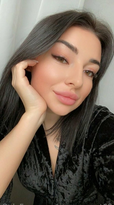 yummy kris69 star nude pictures