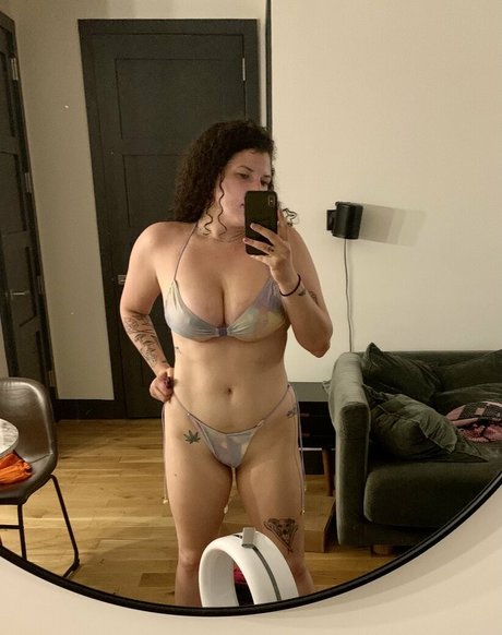 Tiedyeblotter nude model pictures