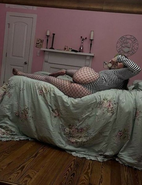 Milfdem0n porn actress gallery