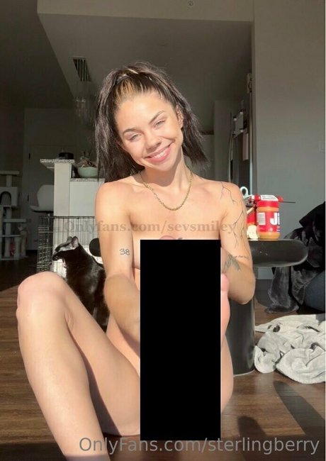 sterlingberry erotic model pictures