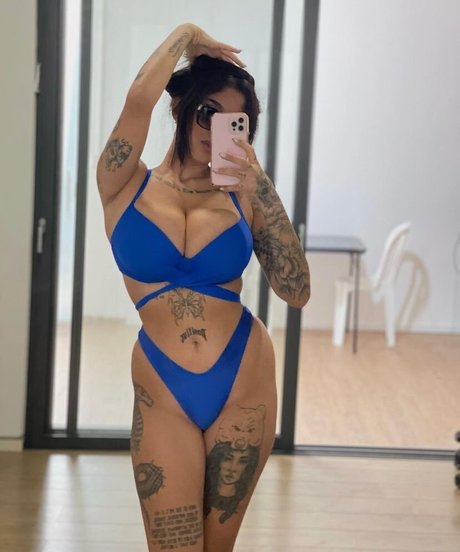 May Bakshi pornographic model pictures