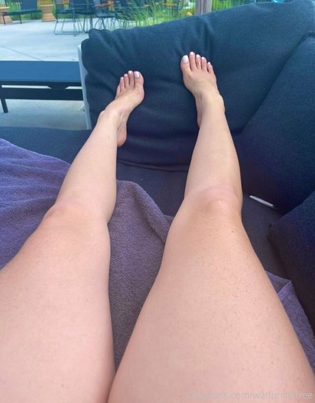 waifufeetmilkpaid model best gallery