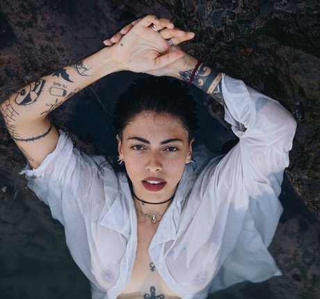 Lupe Cozzolino sexy model archive