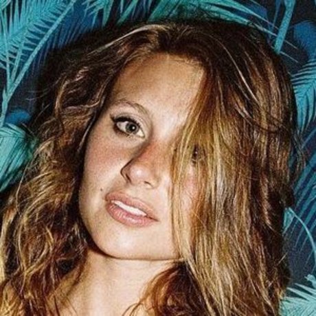 Aly Michalka free actress picture