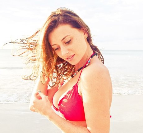 Aly Michalka pornstar erotic picture