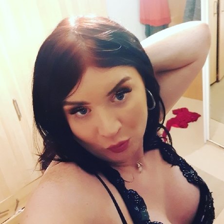 Luscious Queen Doll AKA Big Tits pornstar photo