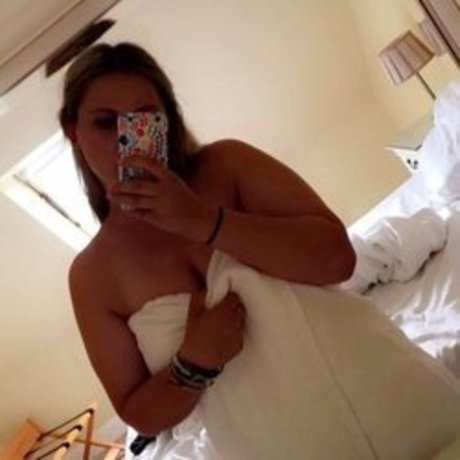 Curvy Kam nice star pictures