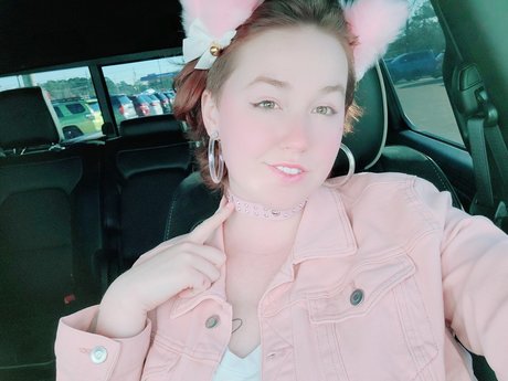 CloverCuddles model erotic img