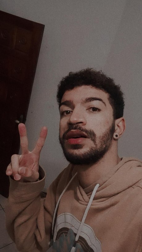 Luan Almeida pornographic model img