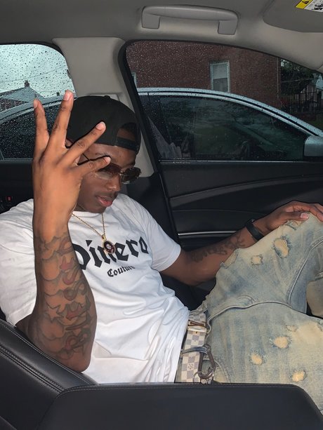 Del Stifler model pretty picture