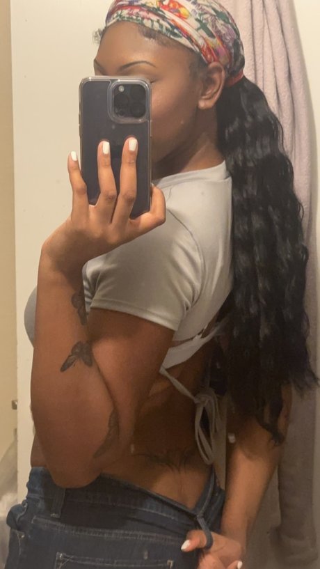 Your Favorite Wh re_ model nice picture