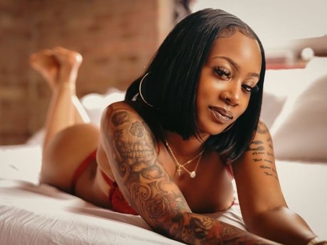 Slim free_ erotic star galleries