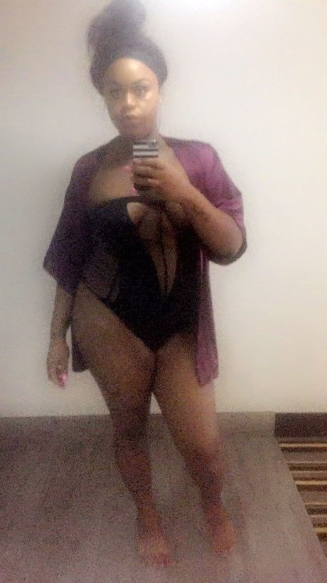 BaddieeeKayyy star high quality picture