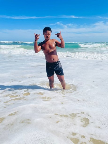 Pryne Jordan art star gallery