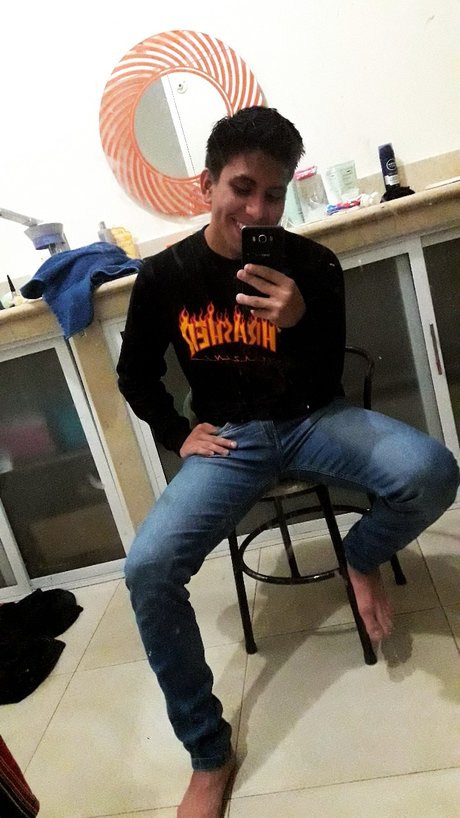 ELIAS SAMUEL pornstar naked photos