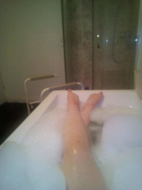 Rierie naked model gallery