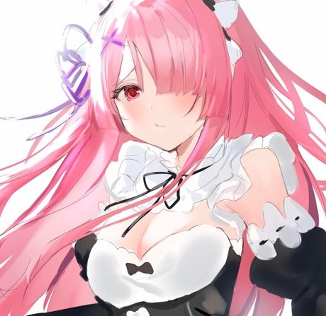 Kitten Strawberry Milk beautiful model image