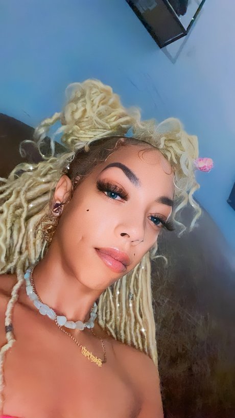 Princesss Skyhigh perfect pornstar pictures