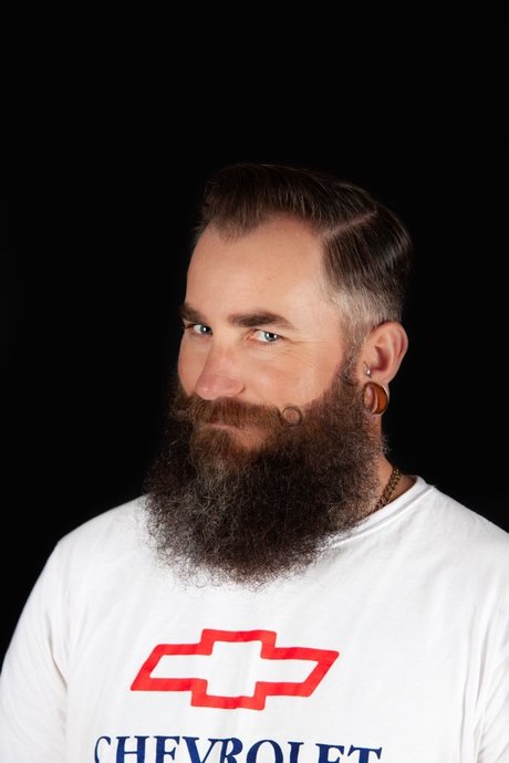 Dad Bod Poz star high quality pics