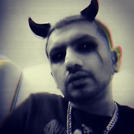 OnlyScams sexy star pics