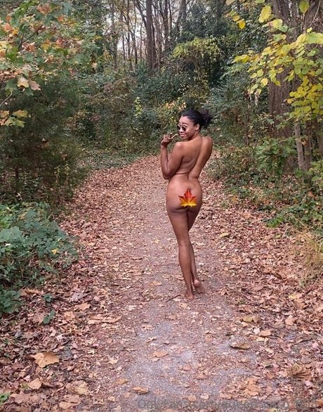 Queen Courtney model exclusive galleries