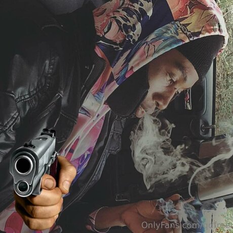 Damien Q_ nude actress photo