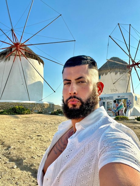 QBNNBQ star sex photos