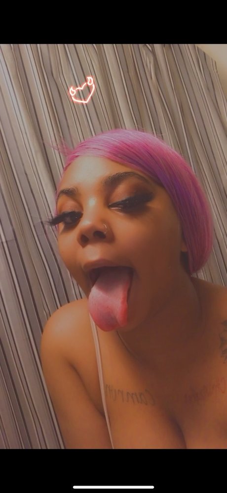 PUSSY ON PERCS_ sex model img