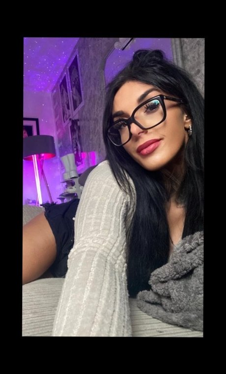 Quirkychicx star beautiful picture