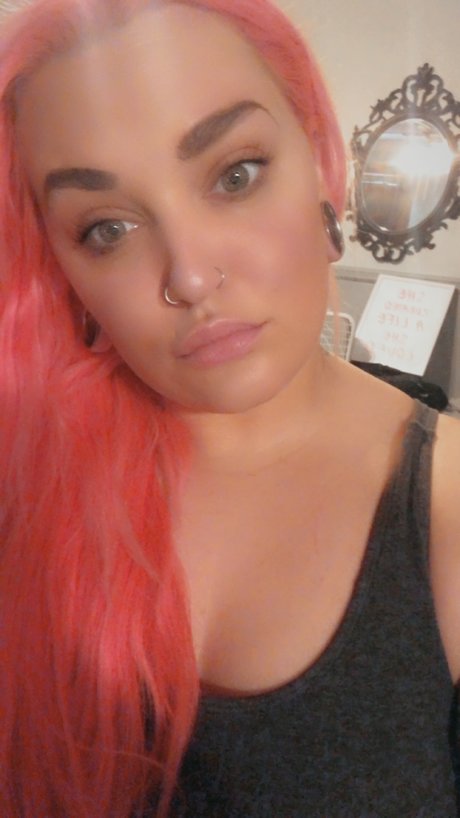 Quinn Victorian hot pornstar photos