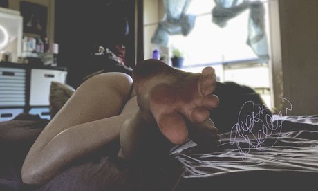 queen fucking willow star nude archive