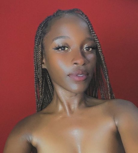 Queen Penzi star nudes galleries