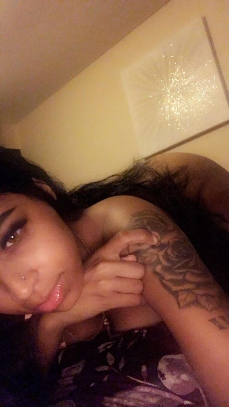 Queenn Hazel naked model galleries